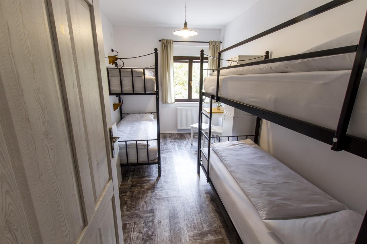 Hostel Hildegarden Tolmin Exteriör bild