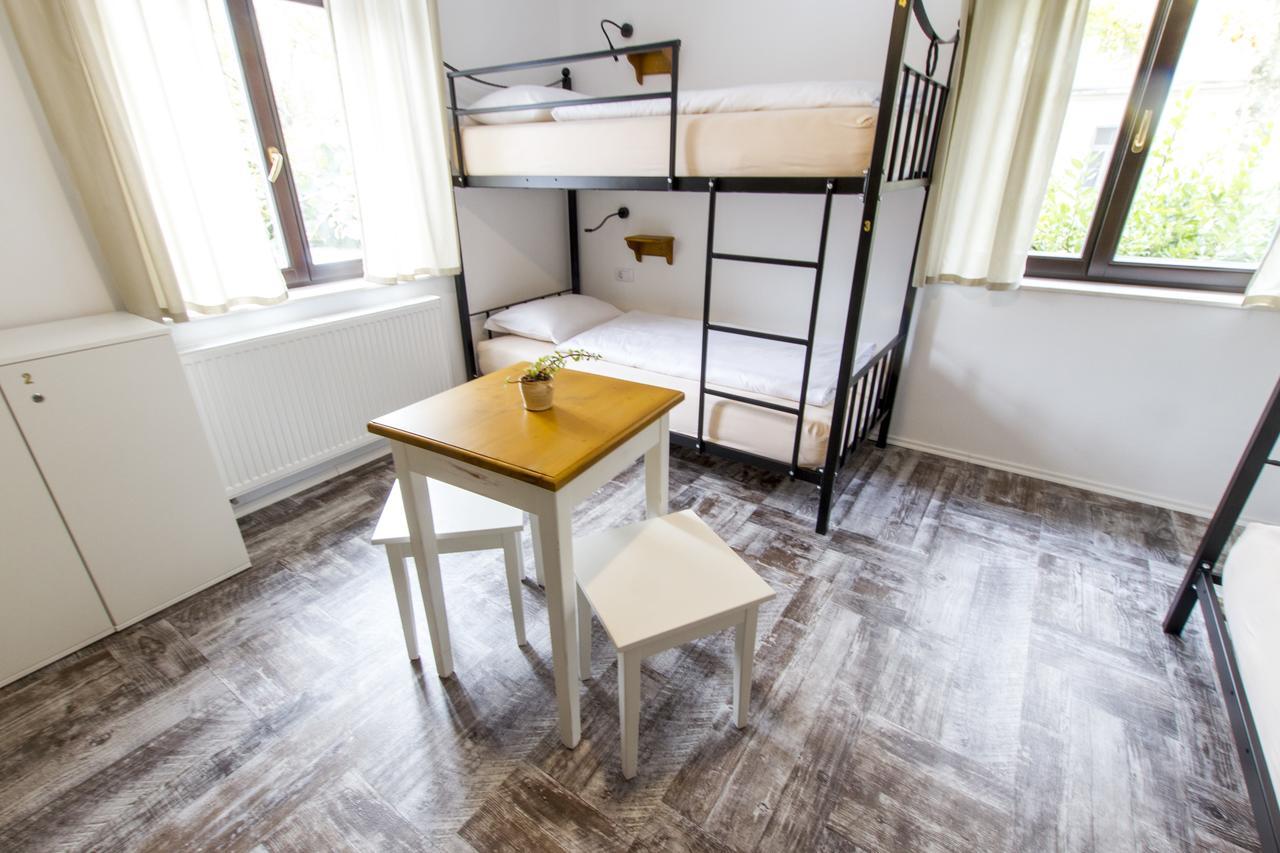 Hostel Hildegarden Tolmin Exteriör bild