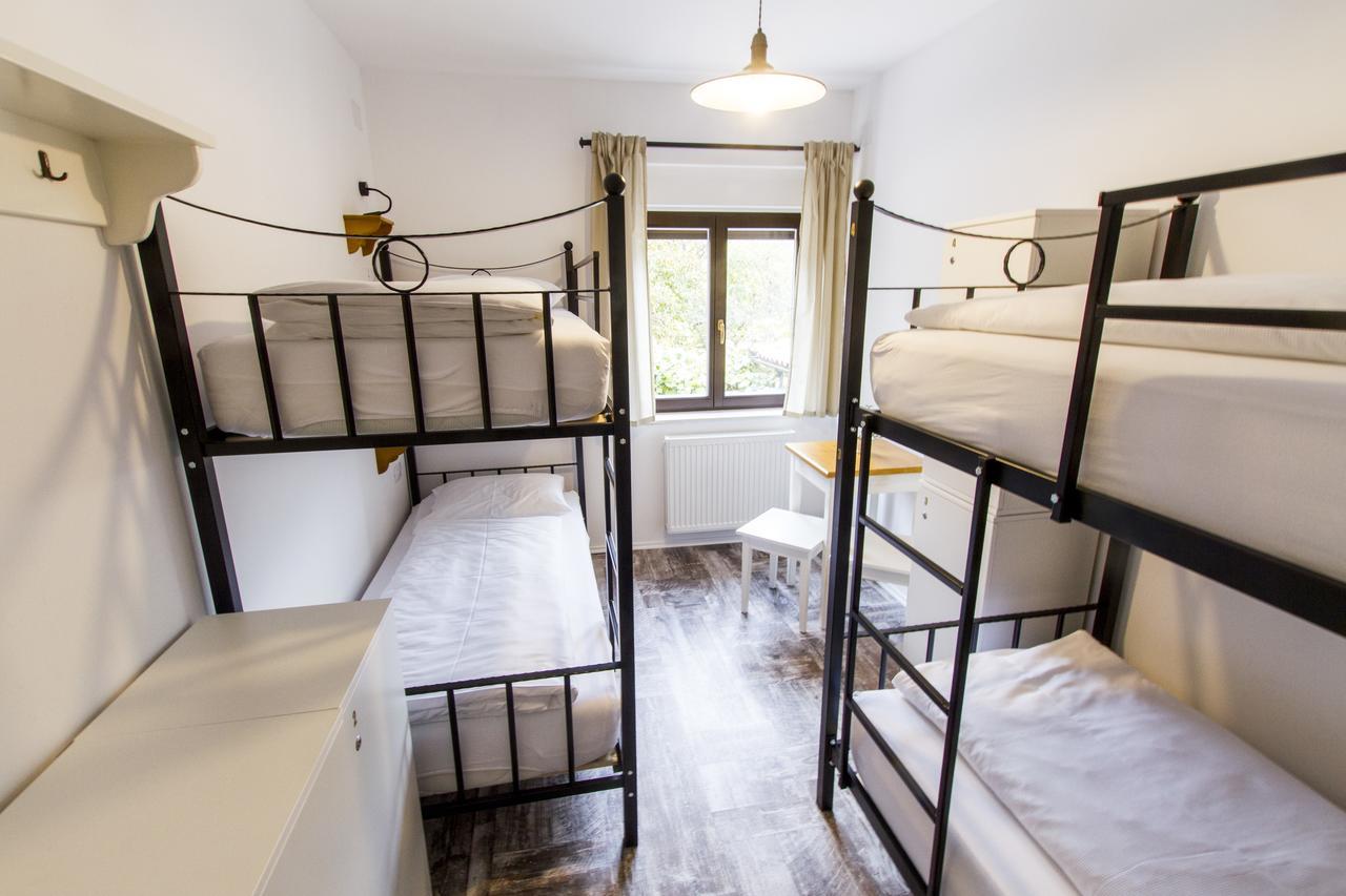 Hostel Hildegarden Tolmin Exteriör bild